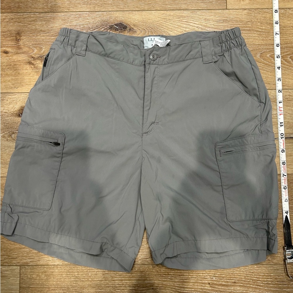 LL bean men’s gray shorts M